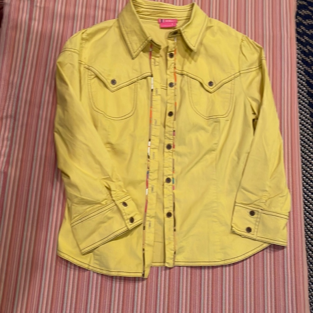 Yellow top